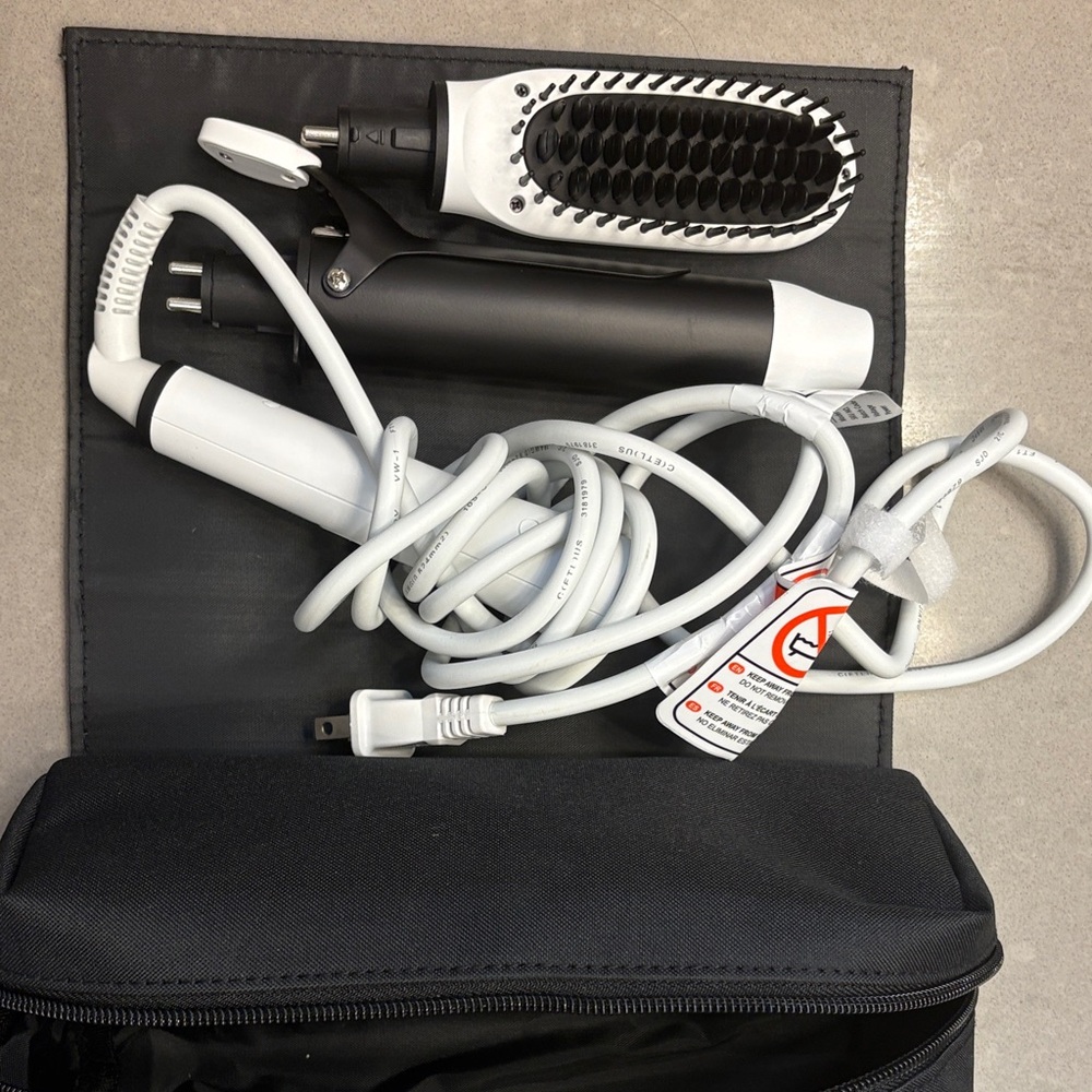 Bondi Boost Mini Interchangeable 2-1 Hair Straightener Brush And Curling Iron